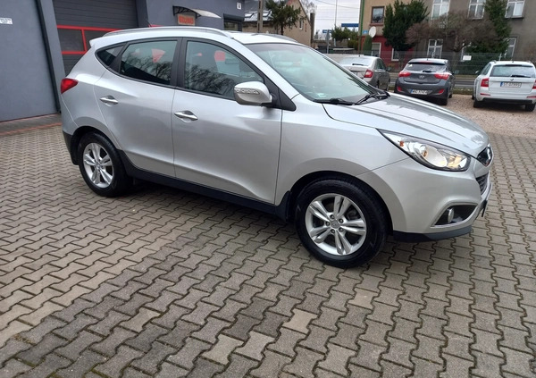 Hyundai ix35 cena 45700 przebieg: 157000, rok produkcji 2013 z Pabianice małe 211